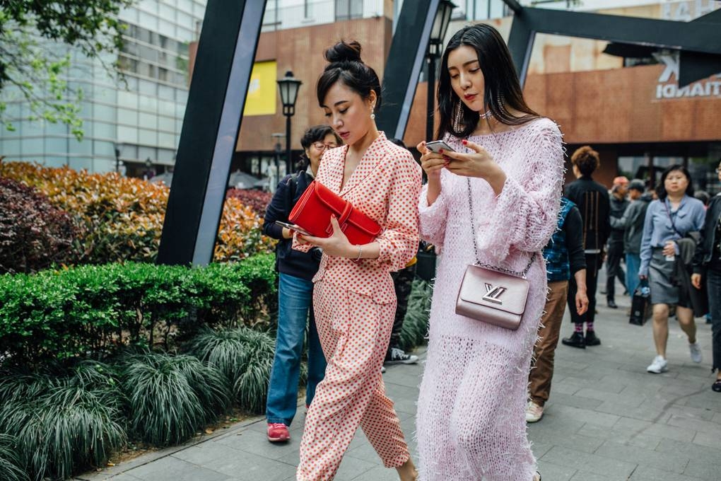 Check Out The Street Style Looks From Shanghai Fashion Week!