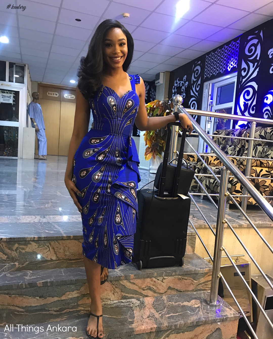 CONTEMPORARY ANKARA STYLES ON FOR THE FASHIONABLE DIVAS