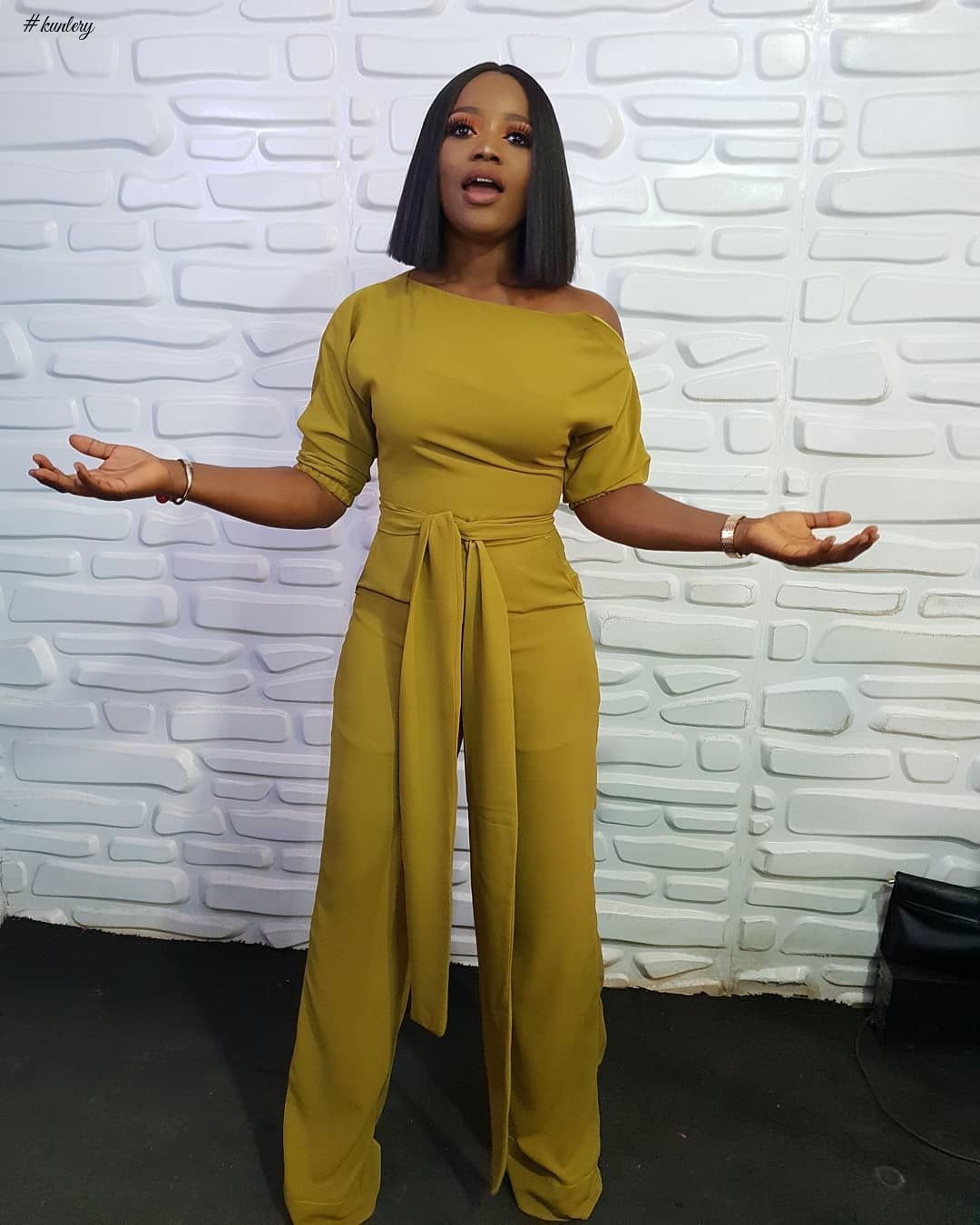 STAND OUT IN STYLISH CORPORATE ATTIRES THIS WEEK TO WORK