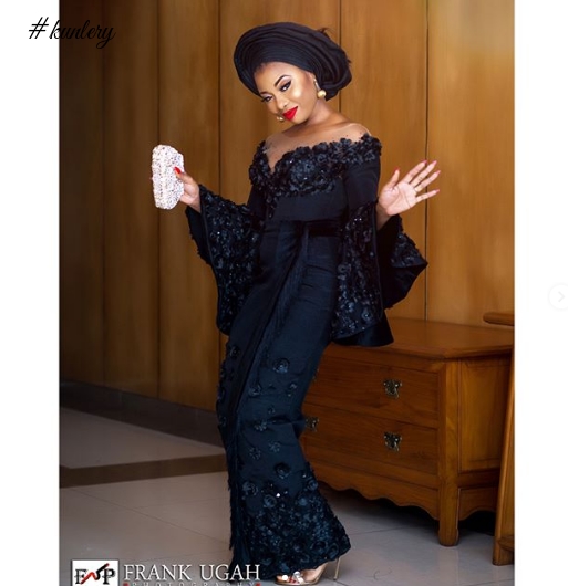 Singer Mo’Cheddah Is Looking Snatched In All-Black Aso Oke Outfi For Her Traditional Wedding