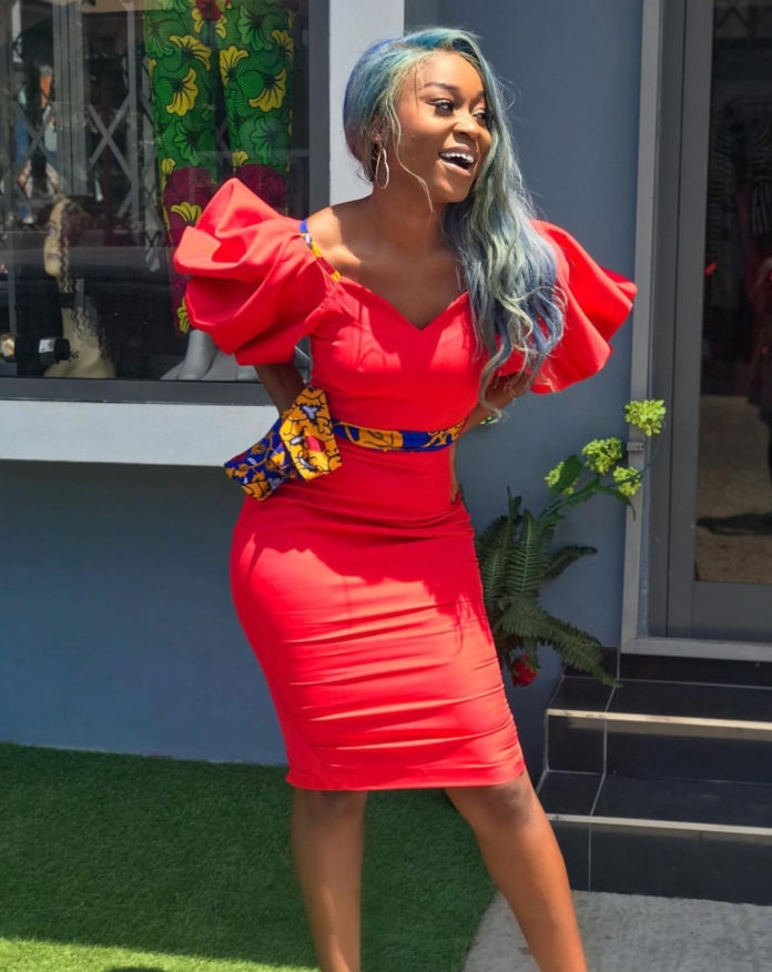 Hottie Efia Odoo Is 100% Hotter In Print; See 15 Time She Rocked Stunning Print Looks