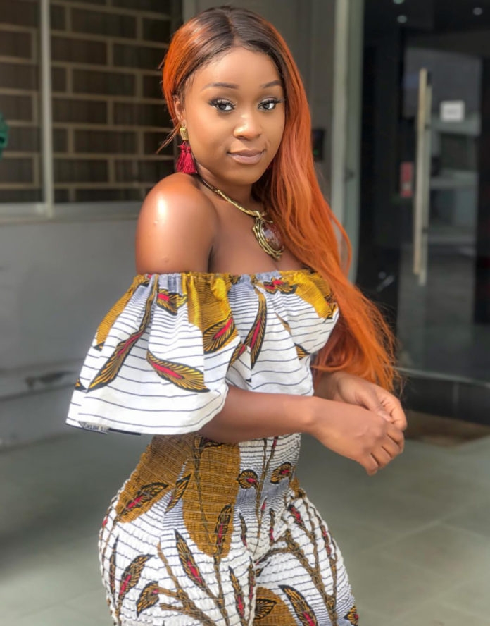Hottie Efia Odoo Is 100% Hotter In Print; See 15 Time She Rocked Stunning Print Looks