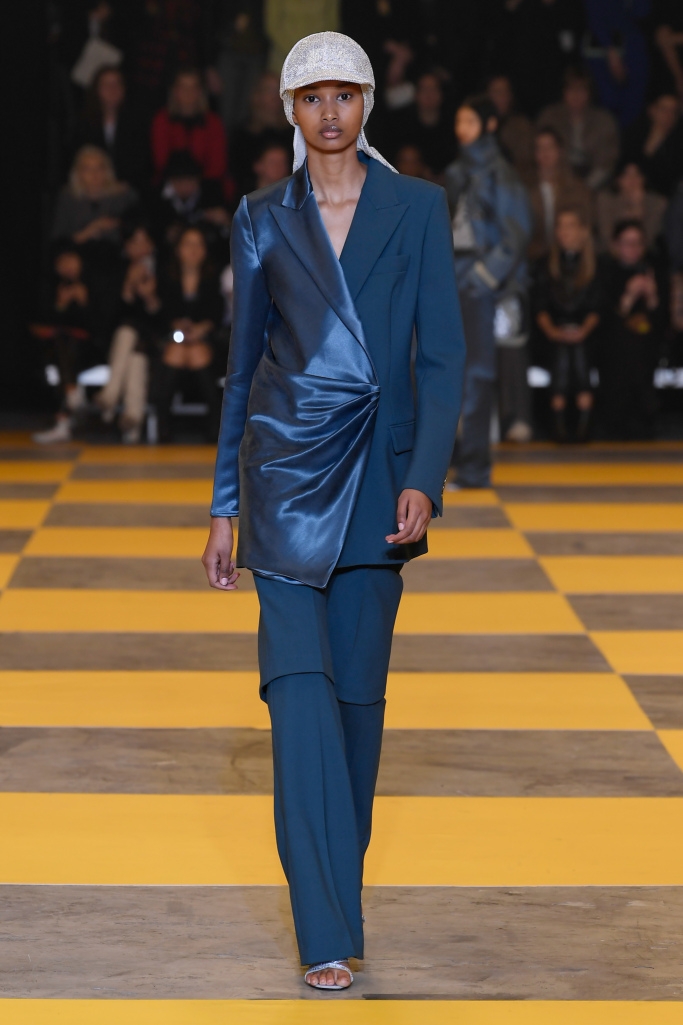Paris Fashion Week: Off-White’s RTW Fall 2019 Was A Mixture Of Minimalism And Glamour