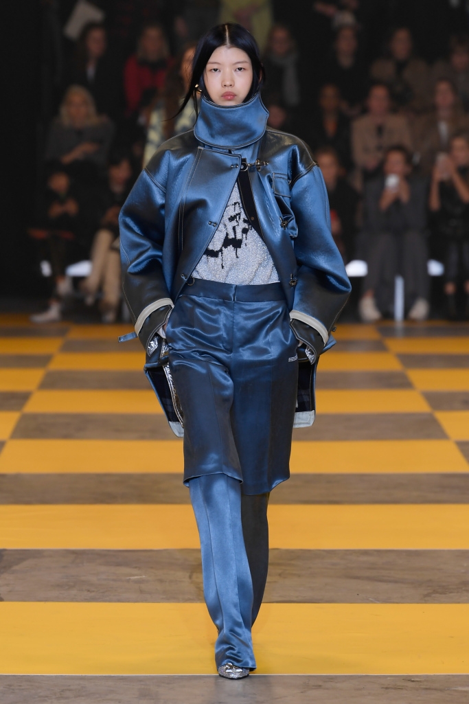 Paris Fashion Week: Off-White’s RTW Fall 2019 Was A Mixture Of Minimalism And Glamour