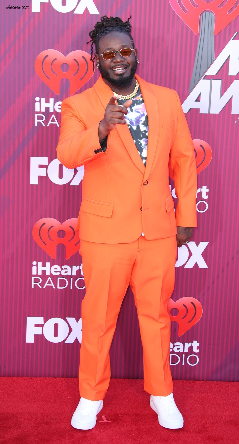 See Every Stunning Look From The 2019 iHeartRadio Music Awards Red Carpet