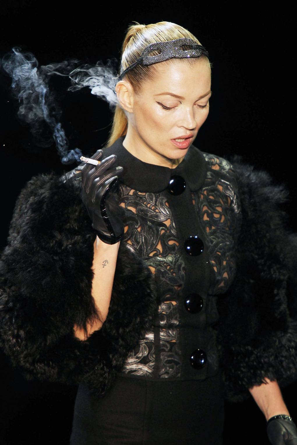 5 Times That Kate Moss Ruled The Runway