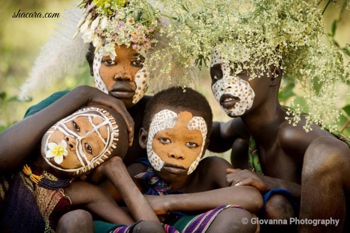 ‘To Beautify Themselves, They Have Their Teeth Removed & Bottom Lip Stretched’ Read About & See The Suri Tribe Here