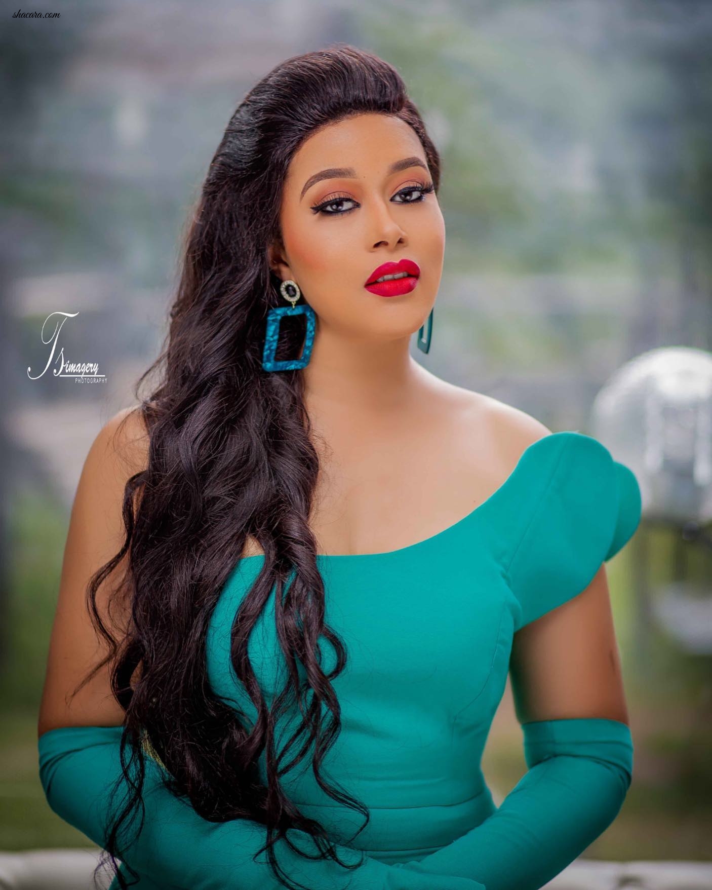Charm, Seduction, Beauty & Style As Nollywood Actress Adunni Ade Celebrates Birthday
