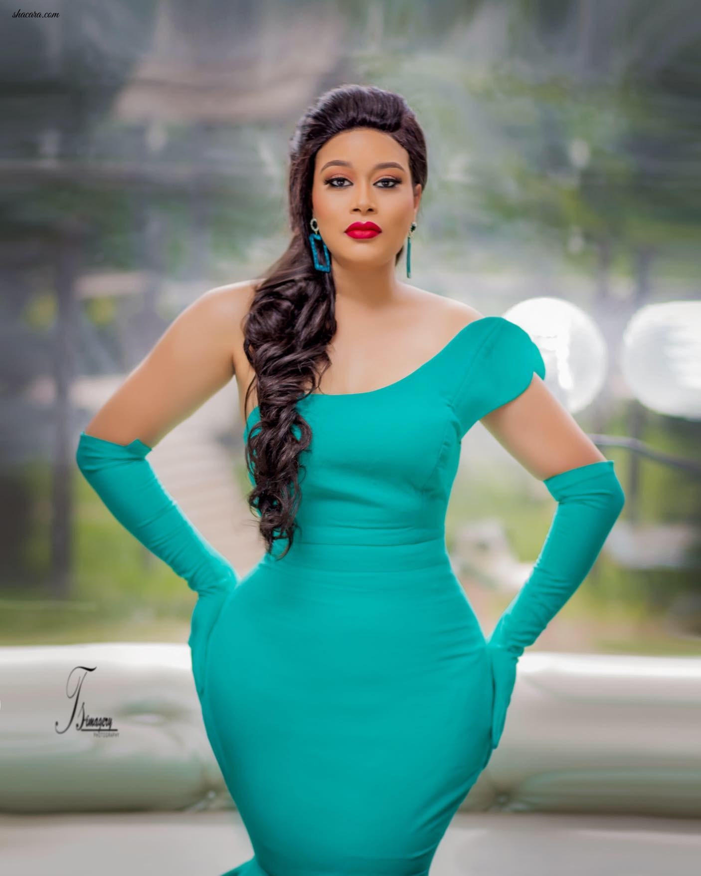 Charm, Seduction, Beauty & Style As Nollywood Actress Adunni Ade Celebrates Birthday