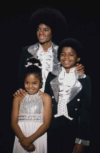 The King Of Pop: The Life And Legacy Of Michael Jackson