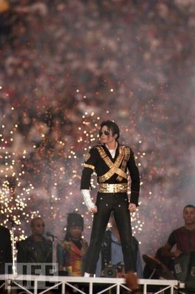The King Of Pop: The Life And Legacy Of Michael Jackson