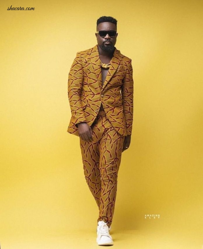 Ghanaian’s Torment Sakodie For Wearing African Print On His Birthday & Here Is Why! Read What Manifest Had To Say!